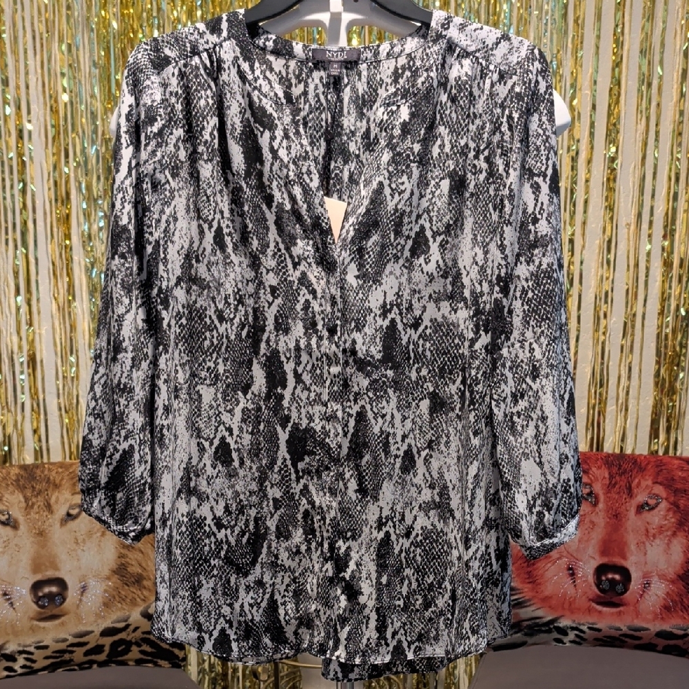 NYDJ Alejandra Pintuck Blouse – “Fit Is Everything”, Size M